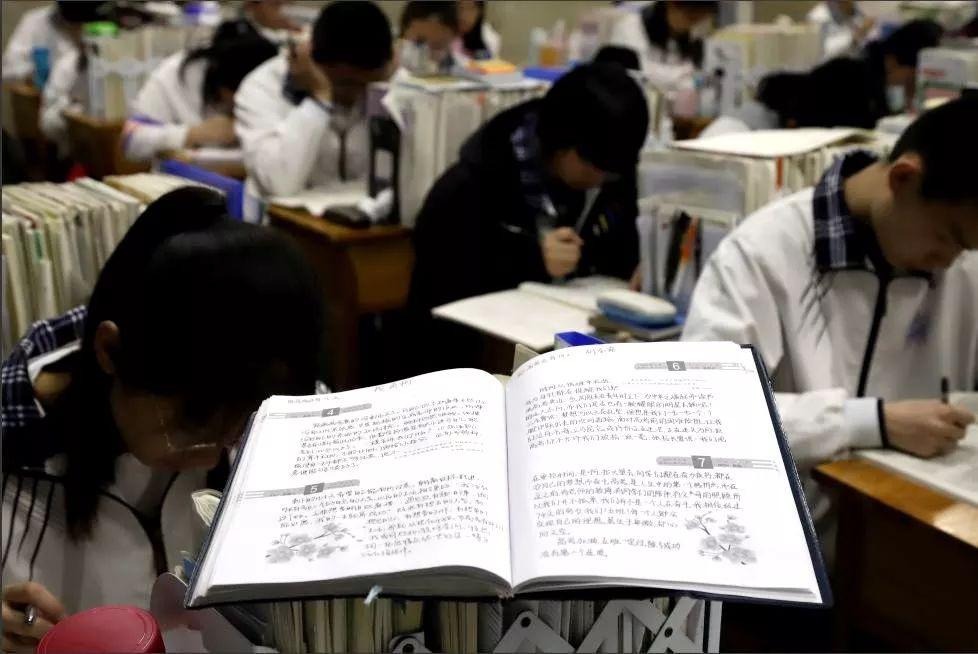 国考招生规模创历史新高，机遇与挑战的并存挑战