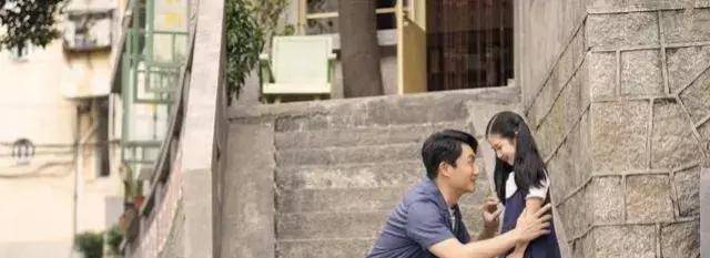 关于爱爱视频在线观看的观点论述及其影响分析