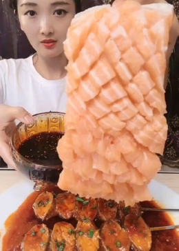 小巷深处的最新高肉味觉奇遇